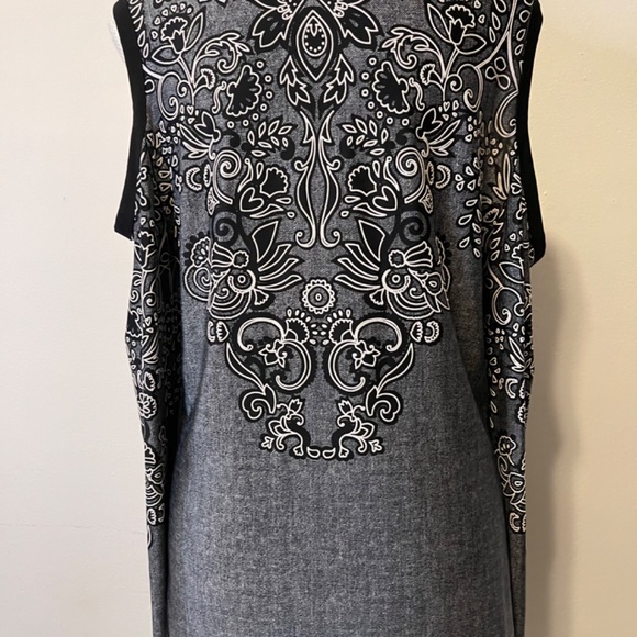 VENUS Lace Up Bodice ~ Cold Shoulder SEXY Top ~ Size Medium - Picture 6 of 6